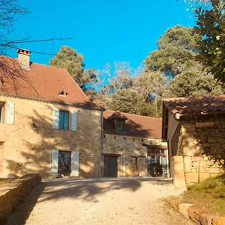 L'ecrin Des Symes Lodge Simeyrols