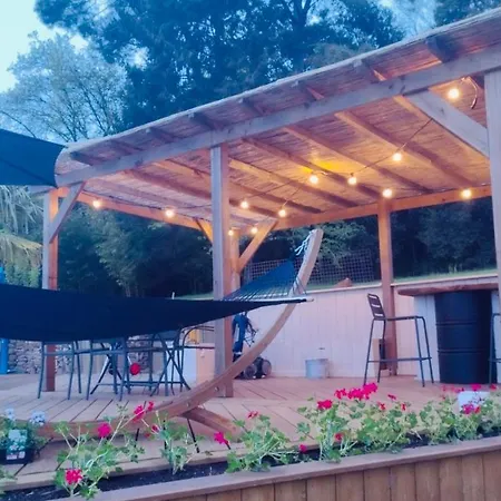 L'ecrin Des Symes Lodge Simeyrols